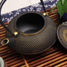 金黑小点铸铁茶壶带滤网1.4L