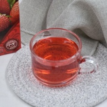 俄罗斯进口 喜爱牌 苹果黑加仑草莓味果汁饮料 950ml*12盒